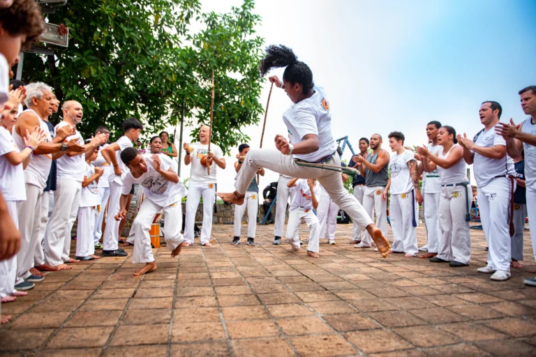 Edital de R$ 48 mil contemplara oito projetos de capoeira em Ituiutaba