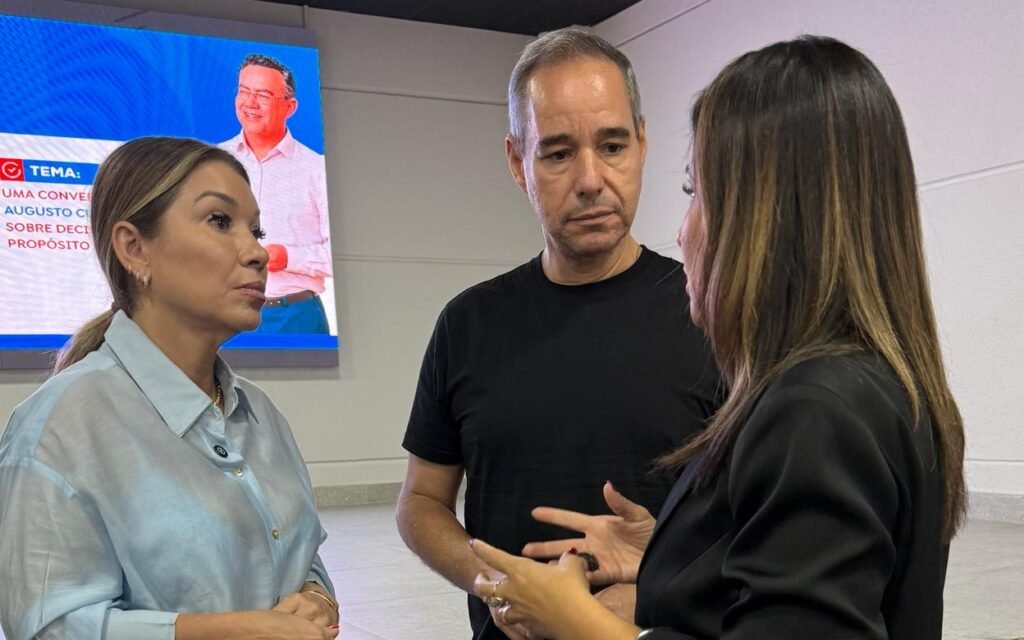 Deputado federal Luís Tibé cumpre agenda em Ituiutaba e oficializa entrega de veículos zero km