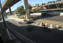 Fábio Giga diz à polícia que perdeu controle de Porsche após passar por valeta em avenida de São Paulo