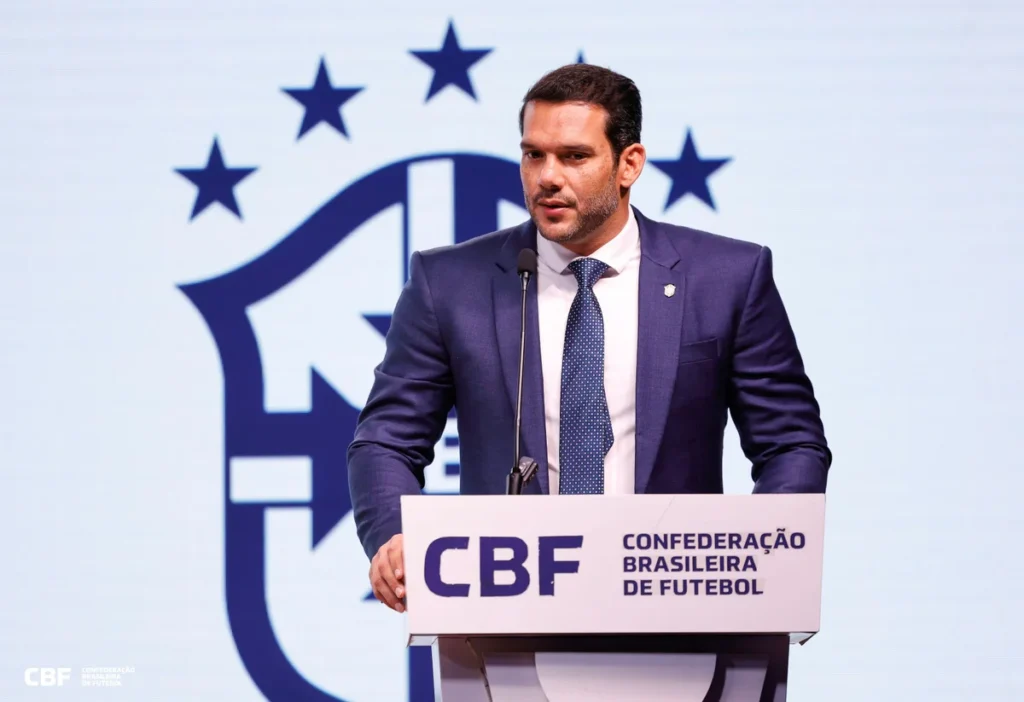 PRESIDENTE DA CBF ENFRENTA CRISE PESSOAL APÓS DENÚNCIAS E MANTÉM COMANDO DA ENTIDADE