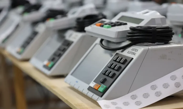 TSE abre consulta pública para definir modelo da nova urna eletrônica das eleições de 2028
