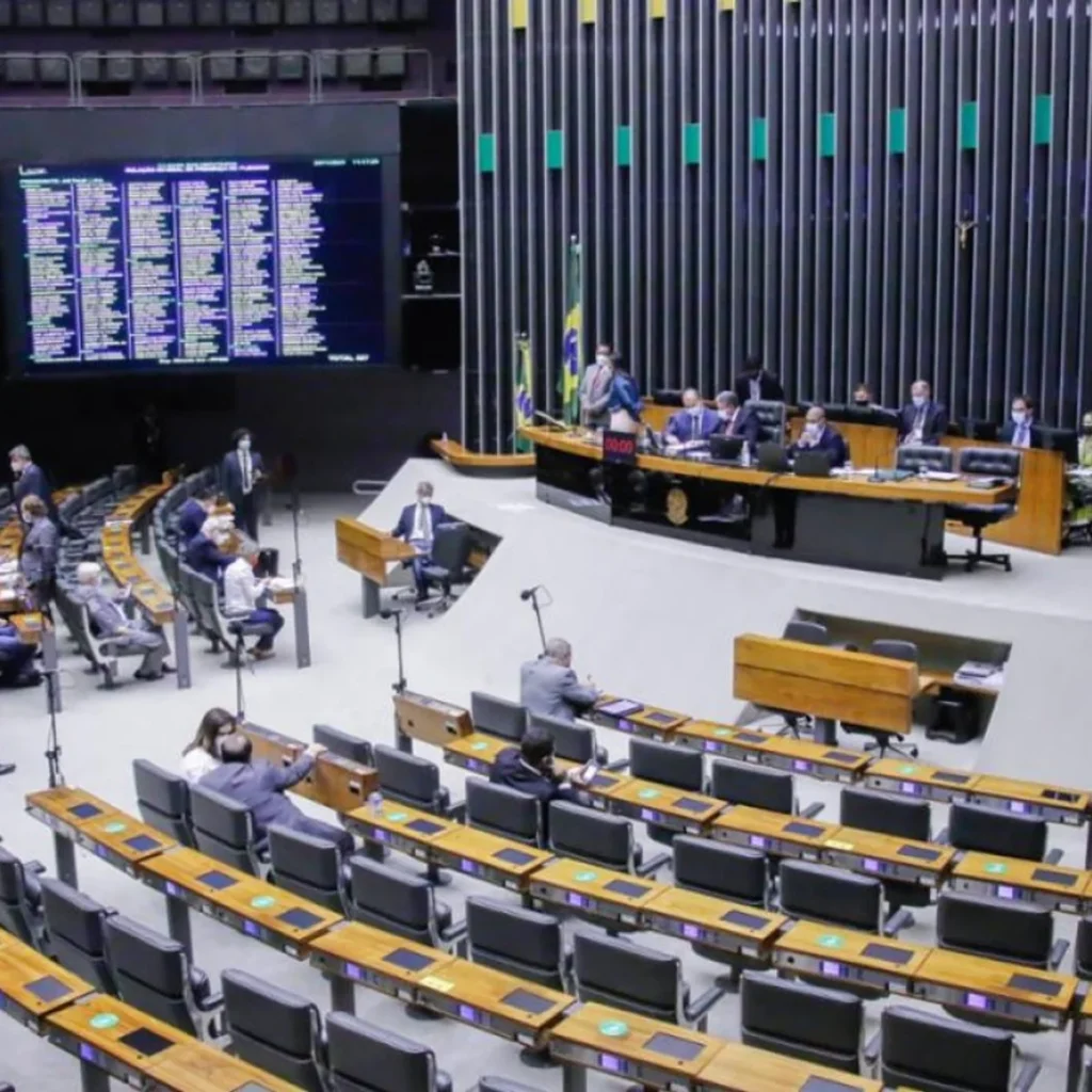 Câmara dos Deputados e órgãos federais adotam ponto facultativo para jogo da Seleção