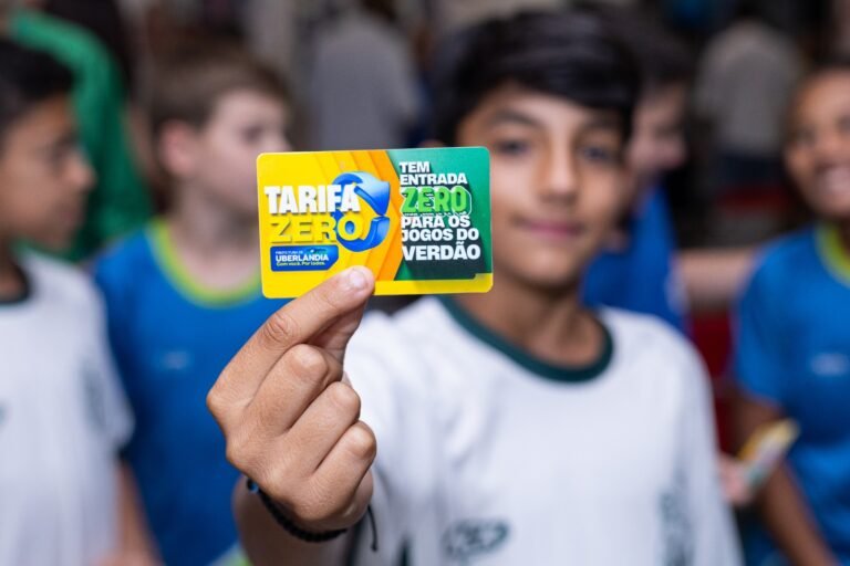 Parceria garante entrada gratuita a estudantes nos jogos do Uberlândia SAF