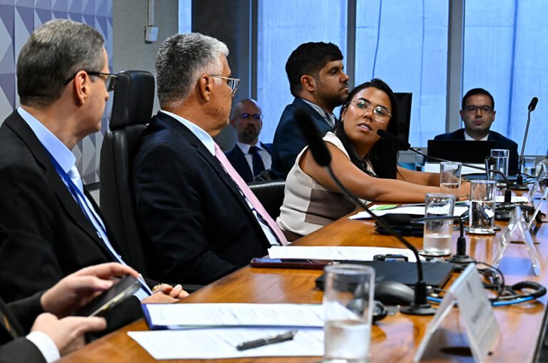 Debate no Senado pede restrições à propaganda de bets com influenciadores
