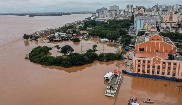 Proposta para usar fundo eleitoral em calamidades avança no Senado