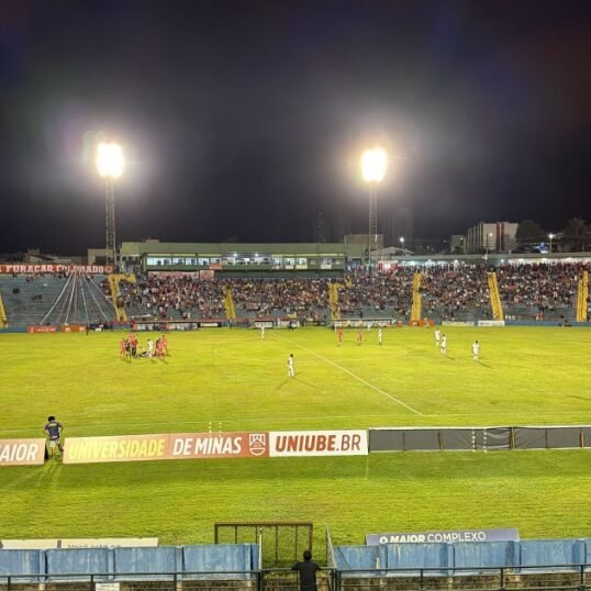 Boa Esporte perde de virada para o Uberaba e fica em terceiro no Módulo II