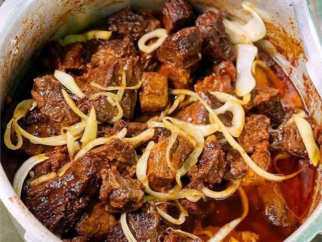 Costela na Panela de Pressão com Cebola