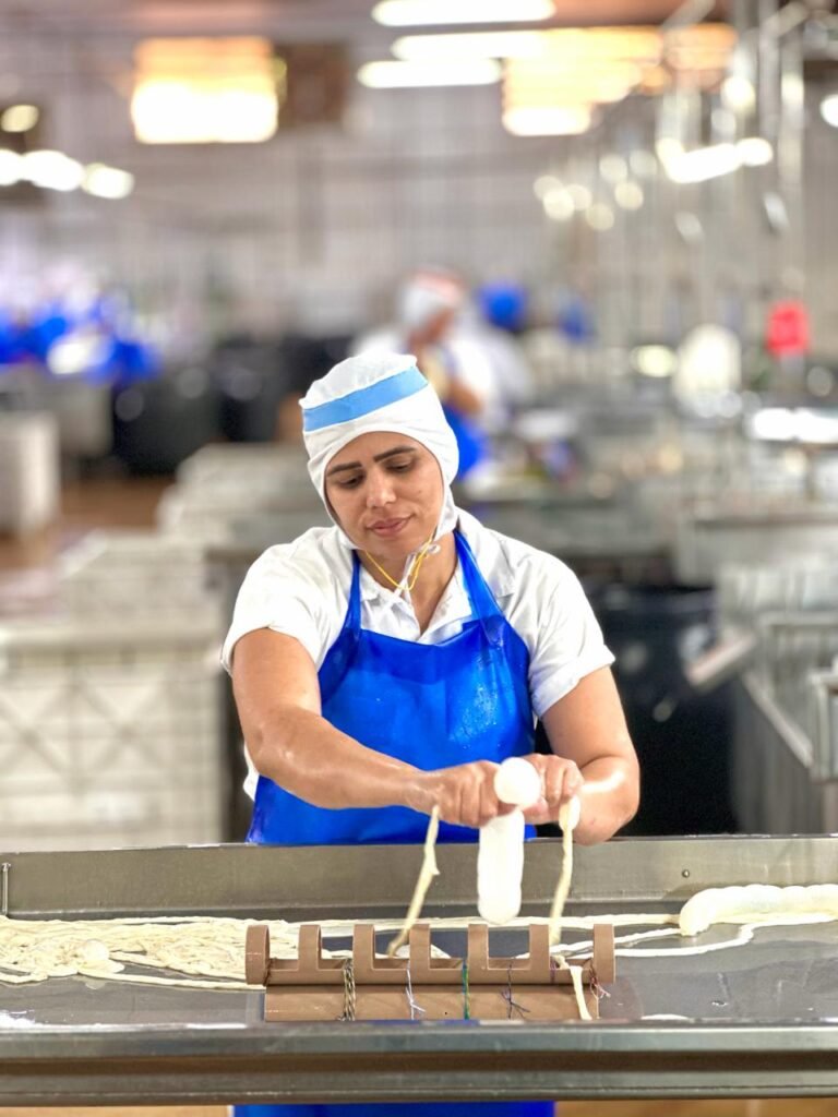 JBS abre seleção para operadores de produção em Ituiutaba