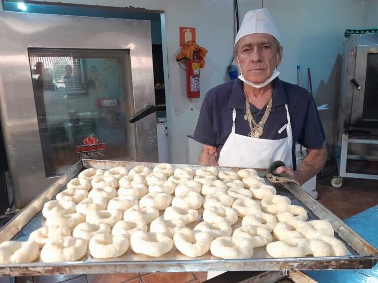 Dia do Padeiro destaca trajetória de profissional com 49 anos de ofício