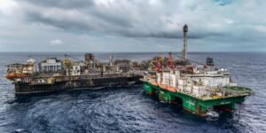 Imposto de 12% sobre exportação de petróleo é prorrogado por 60 dias