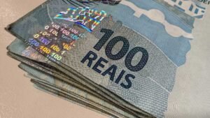 Receita paga restituição automática do IR para 3,5 milhões de contribuintes