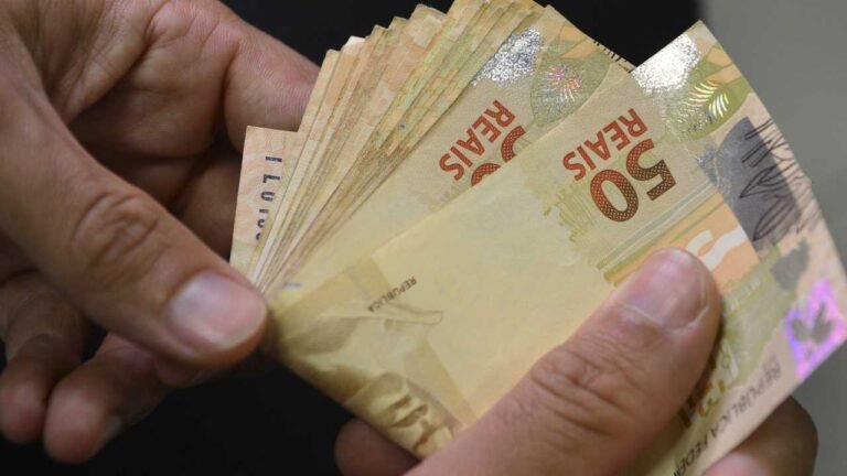 Brasileiros ainda têm R$ 6,2 bilhões esquecidos em bancos