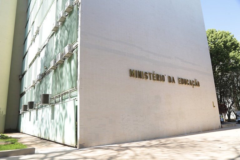 Rede de apoio à aplicação do Enem é instituída