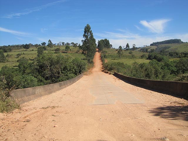 Gurinhatã abre pregão para estruturas de pontes e passagens rurais