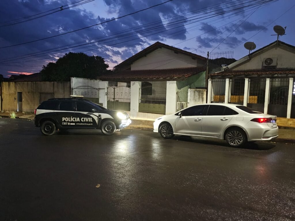 Operação em Ituiutaba prende cinco e apura movimentação milionária