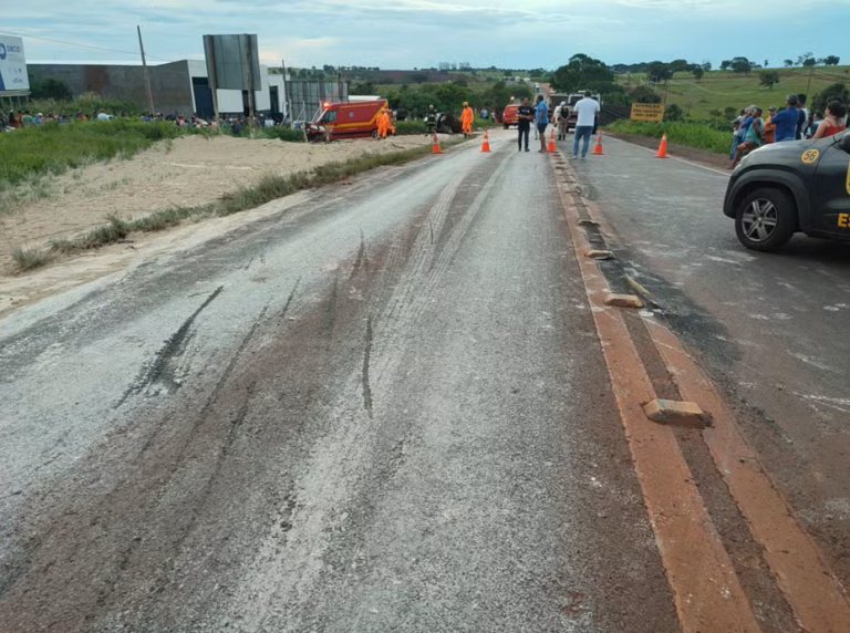 MPF investiga empresa por acidente com mortes na MGC-497 em Iturama