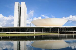Congresso retoma trabalhos com 32 medidas provisórias na fila