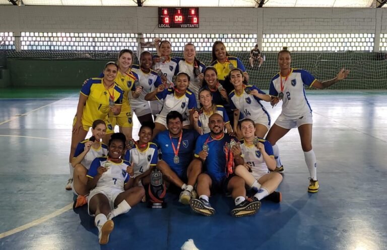 Futsal feminino de Uberlândia disputa semifinal do Mineiro do Interior