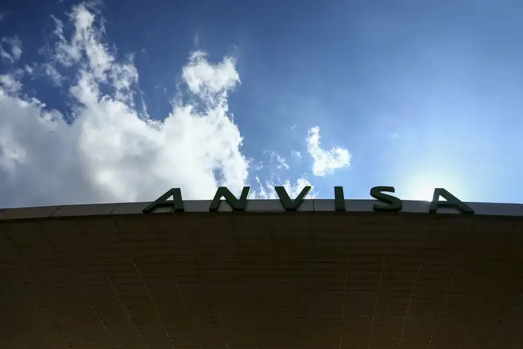 Anvisa alerta que manipulação caseira de tirzepatida em pó não é segura