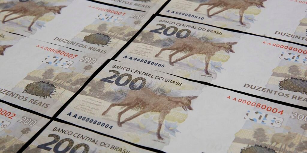 CVM multa Vorcaro e Banco Master por fraude em fundo imobiliário