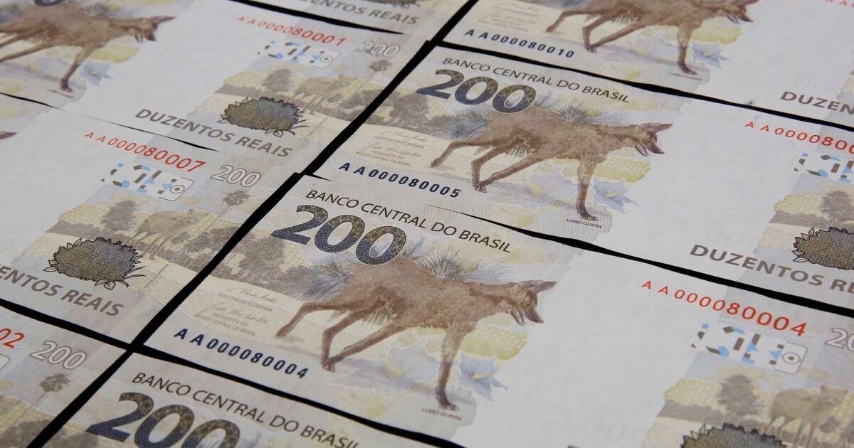 CVM multa Vorcaro e Banco Master por fraude em fundo imobiliário
