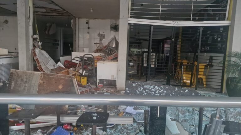 Explosão atinge terminal rodoviário de São Simão durante a madrugada