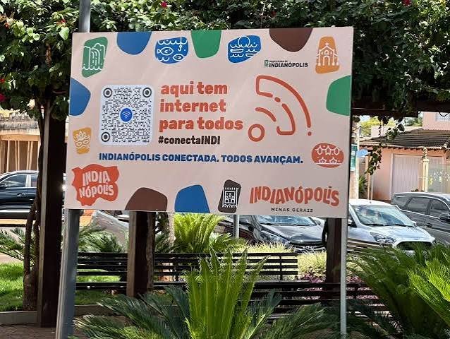 Indianópolis inicia Wi-Fi gratuito em praça central