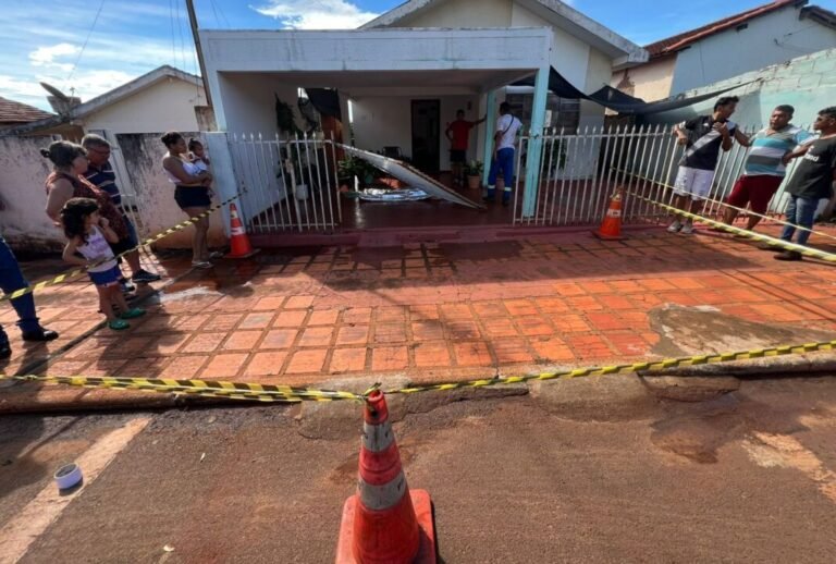 Homem é condenado a mais de 48 anos por feminicídio em Capinópolis