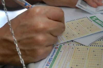 Mega-Sena acumula e prêmio vai a R$ 76 milhões