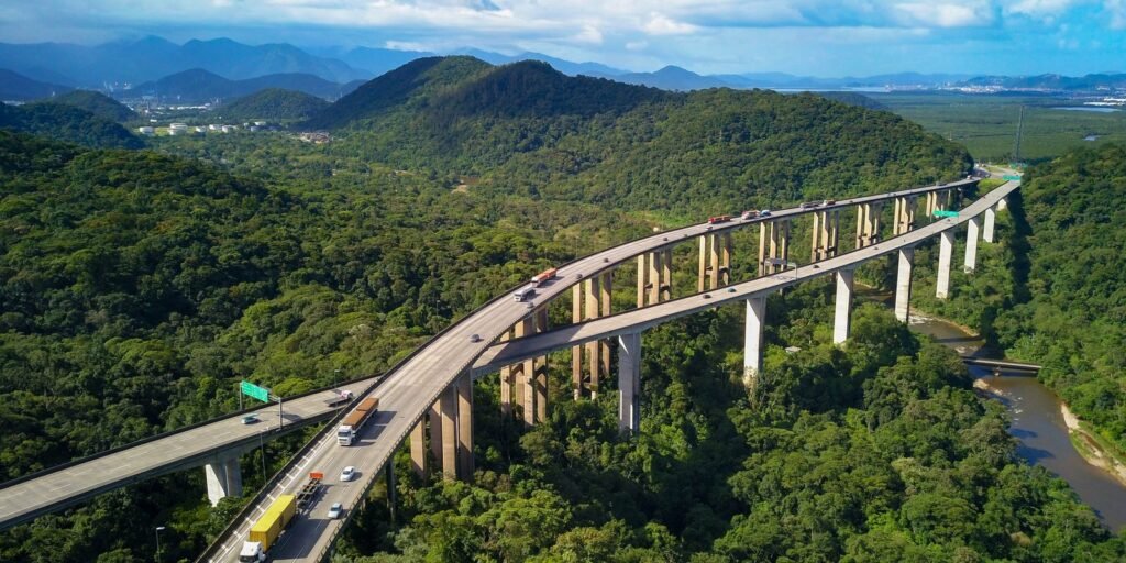 Brasil precisa dobrar investimentos para reduzir déficit em infraestrutura