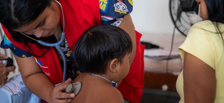 Yanomami terão consultas e exames especializados em expedição do SUS