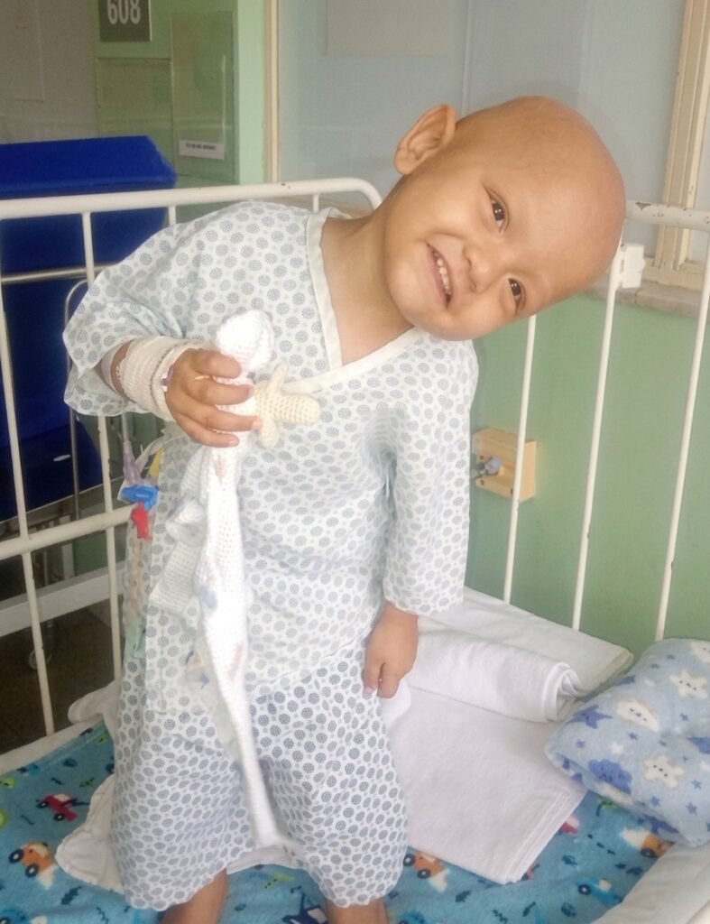 Família de Uberlândia mobiliza ajuda para tratamento de criança com neuroblastoma