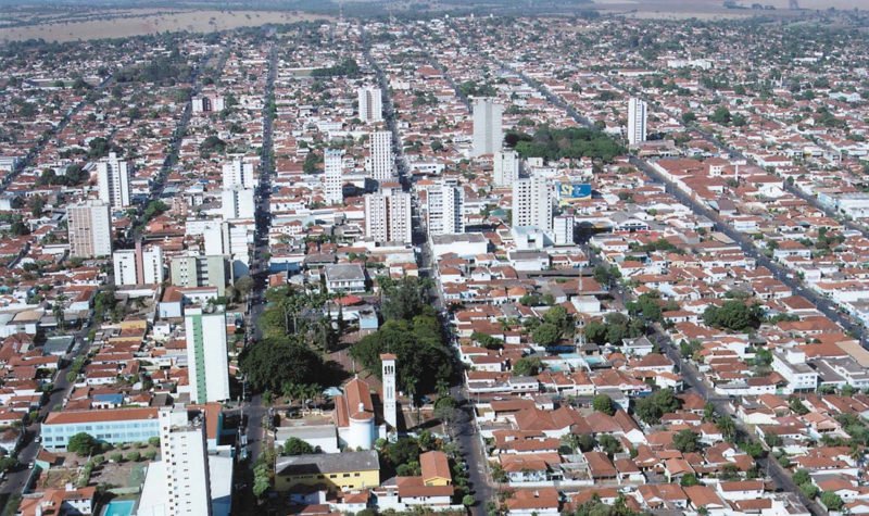 Defesa Civil renova alerta para chuvas fortes entre segunda e quarta