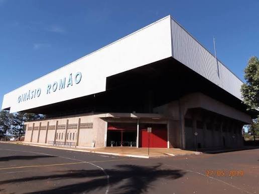 Ituiutaba prepara projeto para devolver nome de Romão ao ginásio
