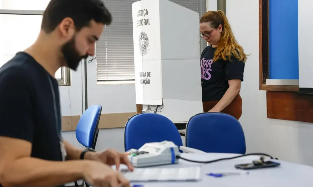 Ausência no primeiro turno não impede eleitor de votar no segundo